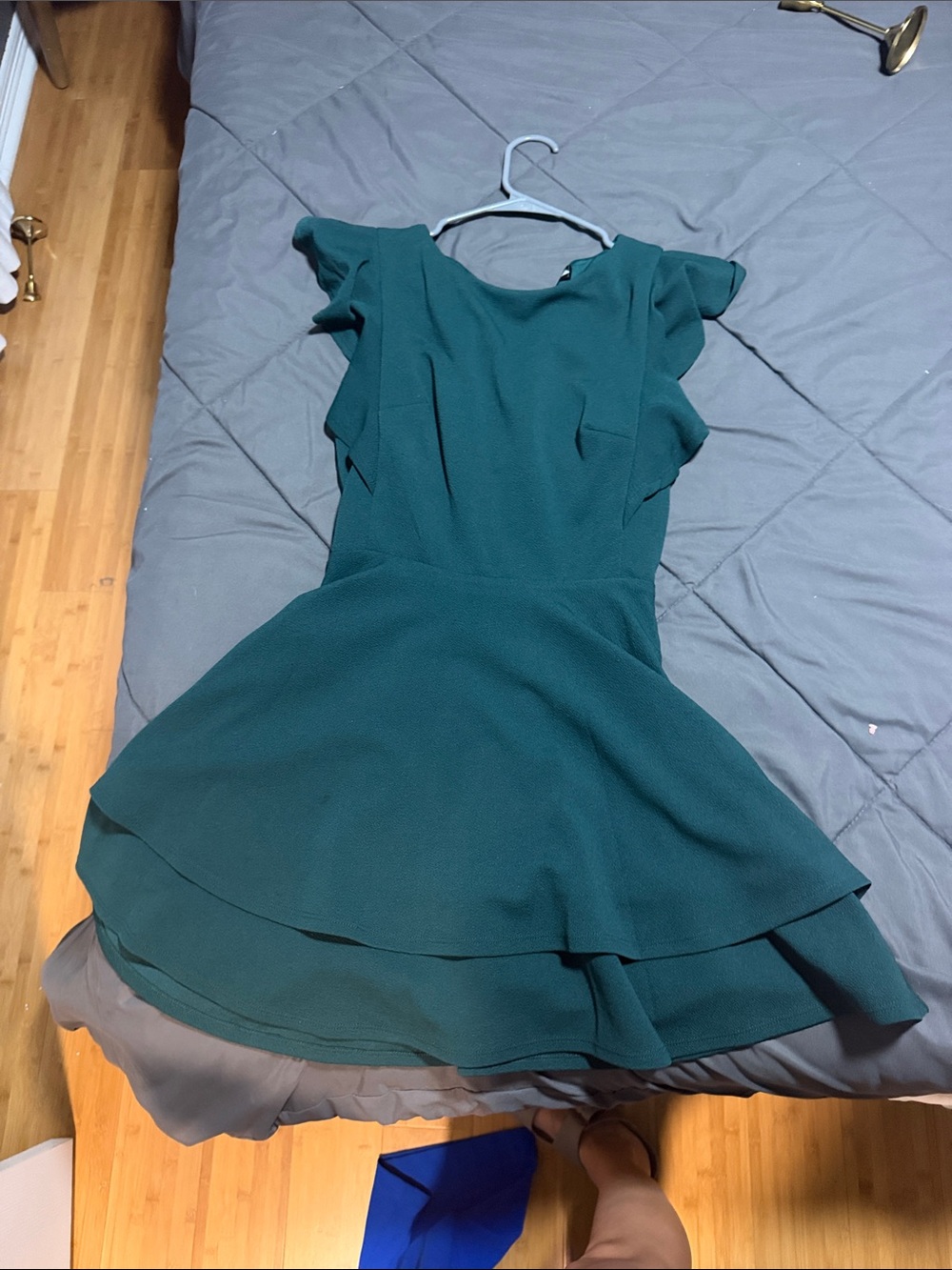 Women’s Emerald Ruffle-Sleeve Mini Dress